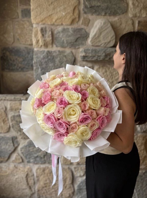60 Soft Rose Bouquet-60 Pembe-Beyaz Gül Buketi