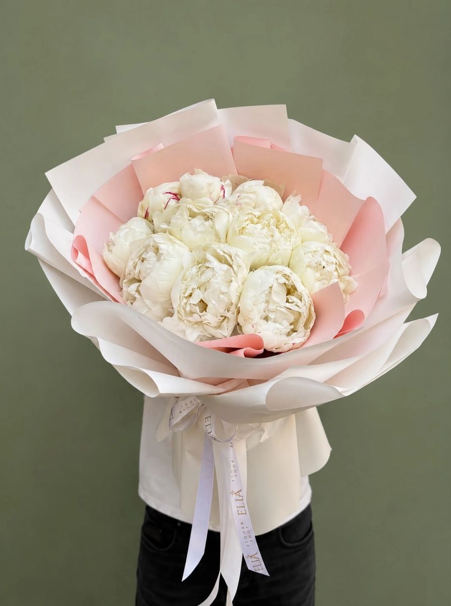 White Peonies-Beyaz Şakayık Buketi